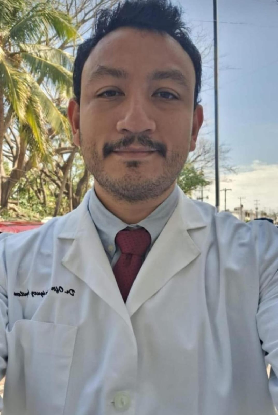 Dr. Ofir Rodríguez, cirujano general y laparoscopista en Cardel, Veracruz